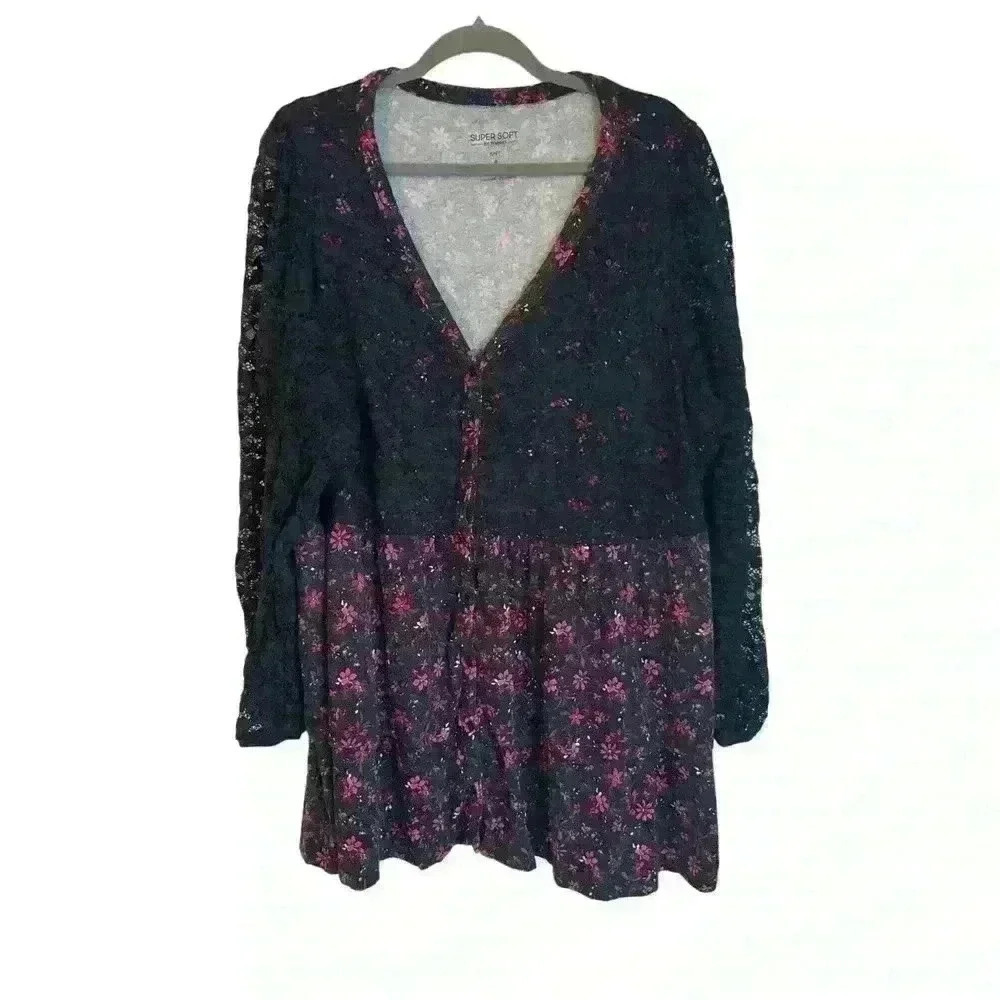 Torrid Babydoll Lace Super Soft Mix Tiered Button-Down Top Purple Floral Size 4